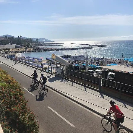 公寓 Nonsolomare Wifi Aria Condizionata Ascensore